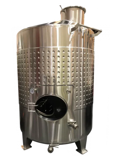64f6d2676148e2ca6ce6ecb3_closed-top-wine-tanks